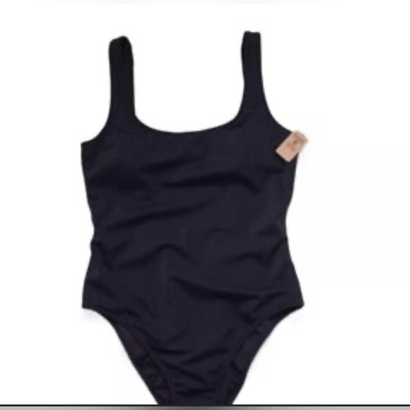 VICTORIA'S SECRET SWIM
Crinkle Scoop One-Piece Swimsuit size L NWT - Picture 2 of 11